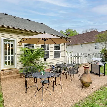 Holiday home 3 Mi To Old Hickory Lake: Family-friendly Getaway!