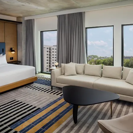 Hotel Canopy By Hilton Downtown The Gulch 4*