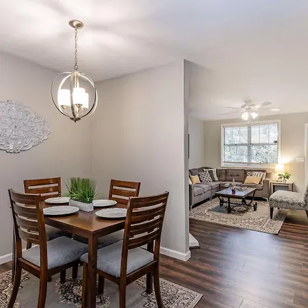 3 Units - Sleeps 24 - Mins To Downtown And Airport Apartment Nashville