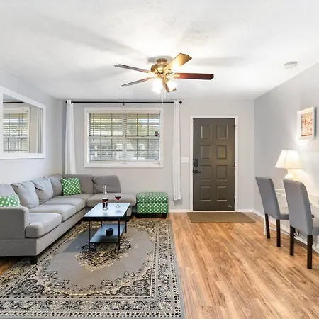Freshly Renovated - Minutes From Downtown & Bna Apartment Nashville