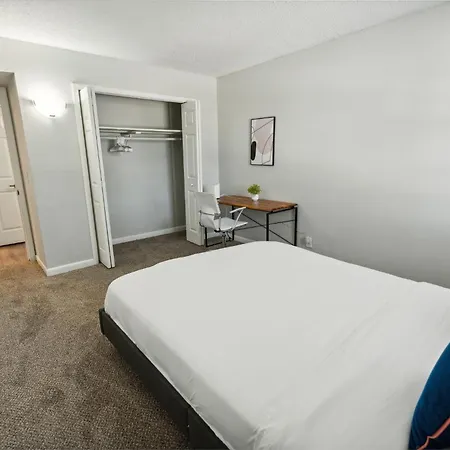 Apartment Brentwood A2 I Cozy & Comfy I 2bd I Free Parking *