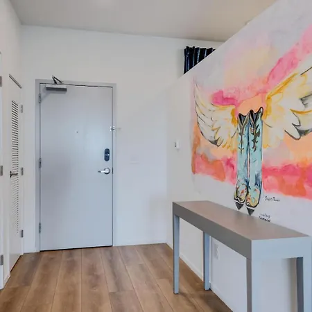 Boutique On Riverfront- Park Free Holiday home *