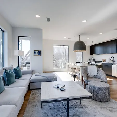 Holiday home Boutique On Riverfront- Park Free Nashville