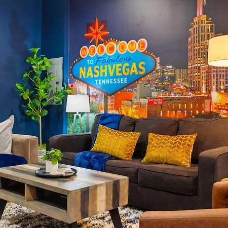 Holiday home Fabulous Nashvegas Loft Retreat Near Vandy Off West End Mins To Broadway Nashville