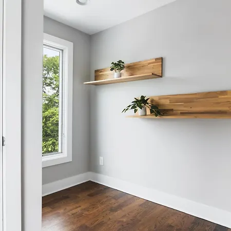 Holiday home Modern Luxury With Rooftop Deck, 3 Mi To Downtown