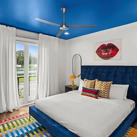 Holiday home Pop Art Retreat On Legendary 8th - Walk Everywhere Nashville
