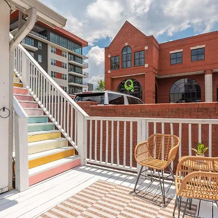 The Dolly House On Music Row - 7br - Sleeps 22 * Nashville