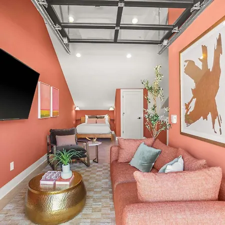 Luxe At 8th And Argyle Elite Vacation Spot *