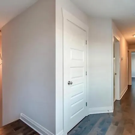 The Teal Door Cottage-spacious With Kingsuite Holiday home Nashville
