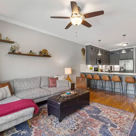 Only 4 Miles To Broadway With Free Parking And Tvs In Bedrooms * Nashville