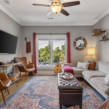 Only 4 Miles To Broadway With Free Parking And Tvs In Bedrooms Nashville