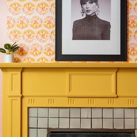 The Taylor Swift - Music Row - Walkable