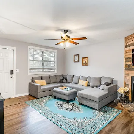 Apartment Cute & Cozy - Minutes From Downtown & Bna *
