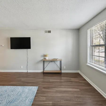 Apartment Brentwood A2 I Cozy & Comfy I 2bd I Free Parking *