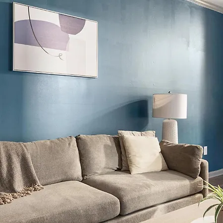 Landing - The Flats At Walden Grove Apartment