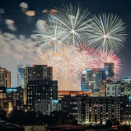 Holiday home New Updates! Skyline Rooftopfirepitwalk To Gulch Nashville