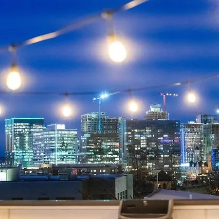 Holiday home Daydream At The Gulch - Rooftop Movies With A View