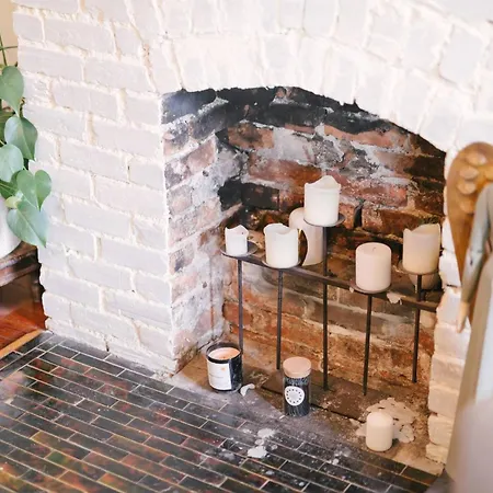 Historic Gem: 4 Bedroom With Pool, Walk To Hotspots * Nashville