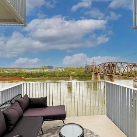 Holiday home Downtown Modern 1 Mi To Broadway, Park Free Nashville