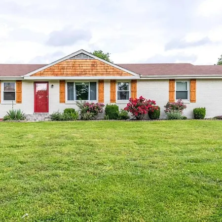 Oasis Of Nashville, With A Pool And Hot Tub ! * Nashville