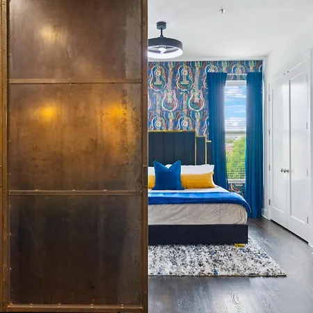 Fabulous Nashvegas Loft Retreat Near Vandy Off West End Mins To Broadway *