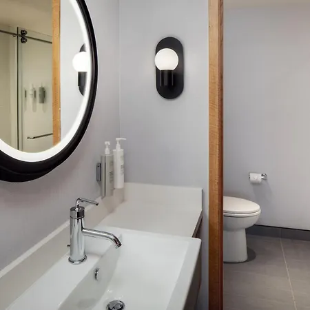 Hotel Homewood By Hilton Downtown The Gulch 3*