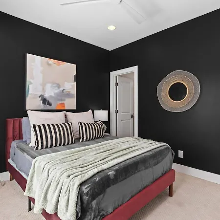 Holiday home Two Adjacent Homes By 12 South And Belmont That Sleeps 24 Nashville