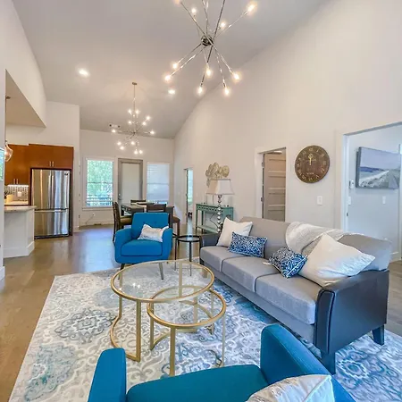 Dual - 1 Mile From Dt Nash & Farmers Market