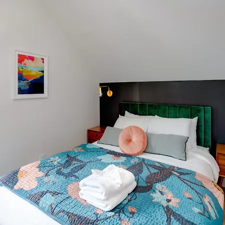 Holiday home Stylish Modern In Nashville's 12 South *