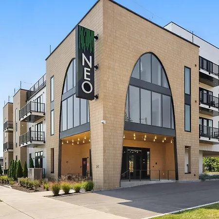 Apartment Penthouse View Flat Modern Design With Balcony Nashville