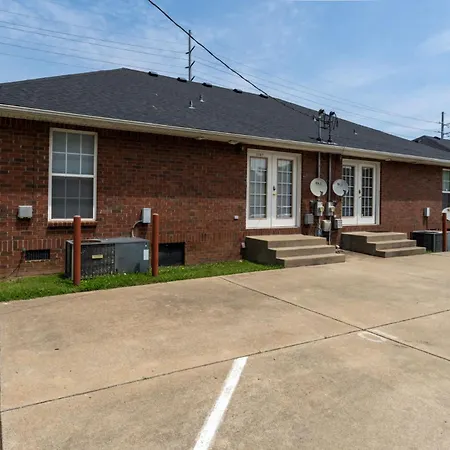 Holiday home Delightful Duplex - Steps Away From Tsu Nashville