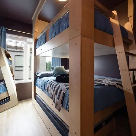 Outlaw Oasis Tranquil 2 Bdr Holiday home