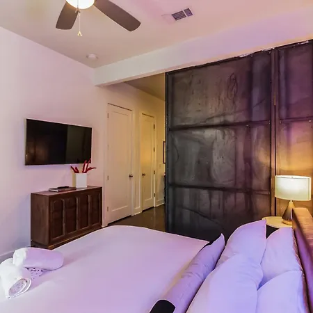 Holiday home 1 Bdr Loft Near The Parthenon Nashville
