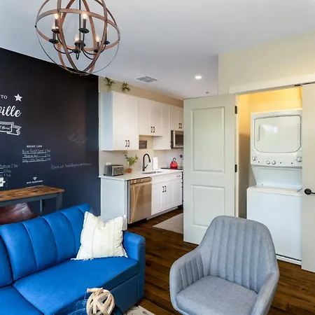 Charming Historic Loft Near Centennial Park * Nashville