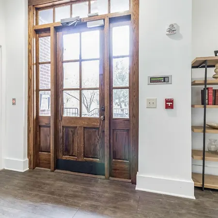 Holiday home Centennial Park Near Broadway Sleeps 4