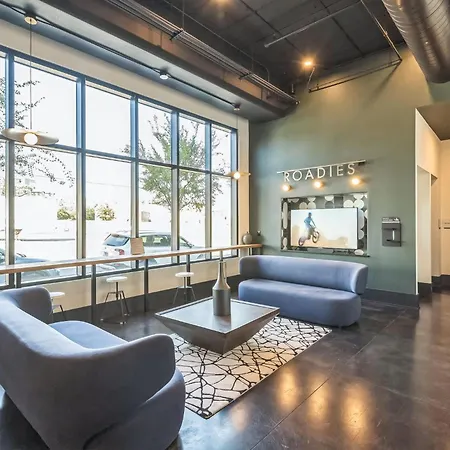 Apartment Gorgeous For 8 With Rooftop & Gym Near Dt Nashville