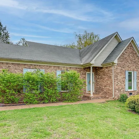 3 Mi To Old Hickory Lake: Family-friendly Getaway! Holiday home Nashville