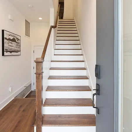 Modern Music Terrace Getaway Nashville