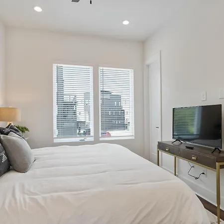 Modern Music Terrace Getaway Apartment Nashville