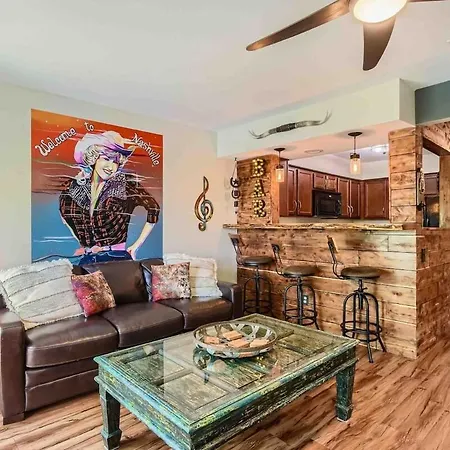 Apartment Winedown In Music Free Park Pool View Nashville