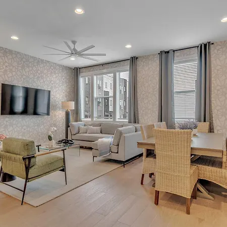 Holiday home Music Mansion 2 Miles To Broadway - 13 Beds