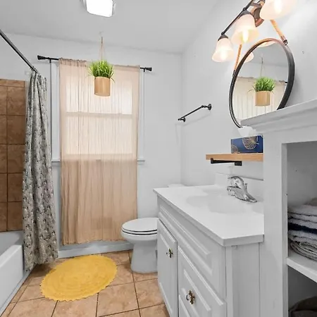Holiday home Game And Bunks Sleeps 12 Near Downtown Nashville