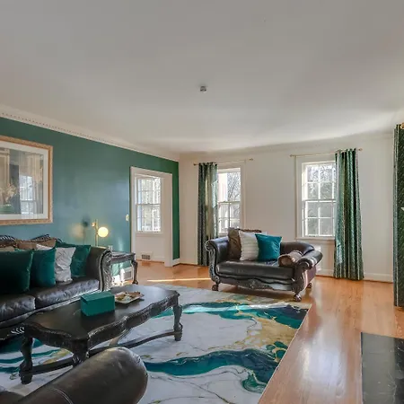 Charmed Manor-5 Mi To Dt, Opry & Airport, Beautiful Antique Estate, Sleeps 12 Villa