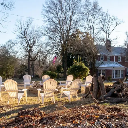 Charmed Manor-5 Mi To Dt, Opry & Airport, Beautiful Antique Estate, Sleeps 12