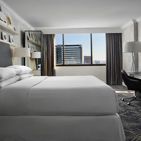 Hotel Sheraton Grand Downtown 4*