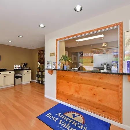 Motel Americas Value Near Downtown 2*