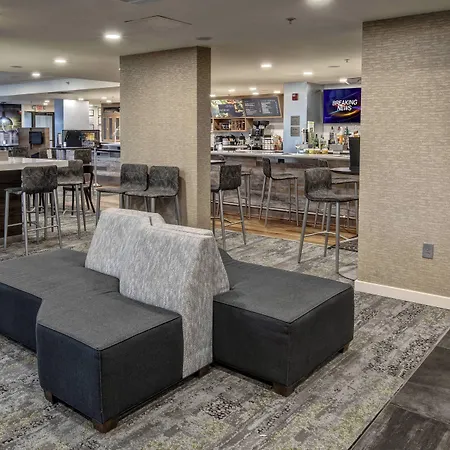 Courtyard By Marriott Vanderbilt West End Hotel