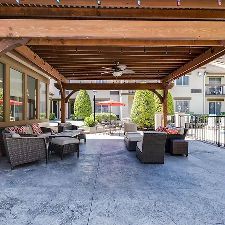 Hotel Club & Nashville