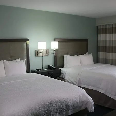 Hampton & Nashville-airport Hotel
