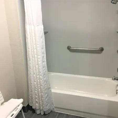 Comfort Airport - Bna Nashville